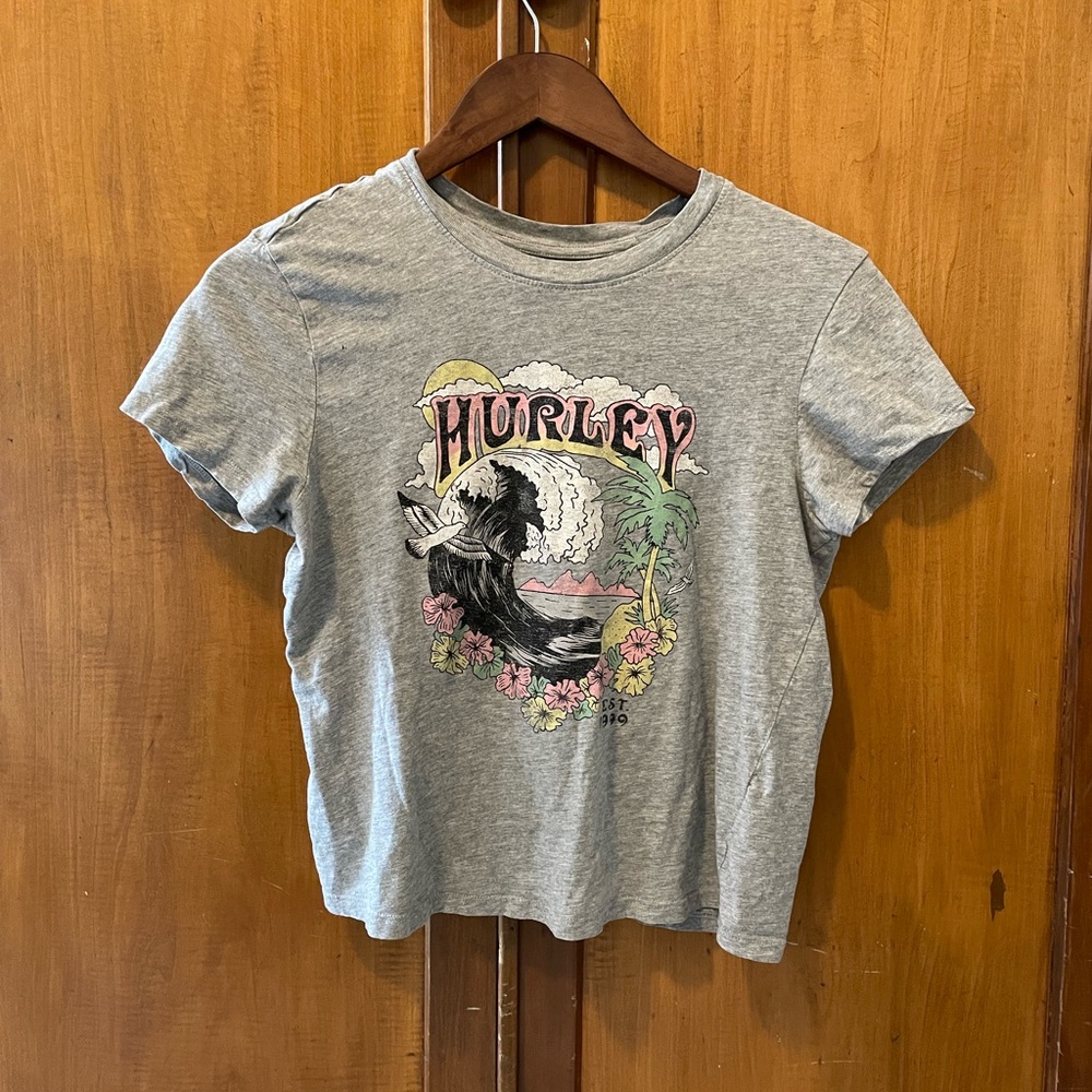 Hurley Wave Tee 🌊